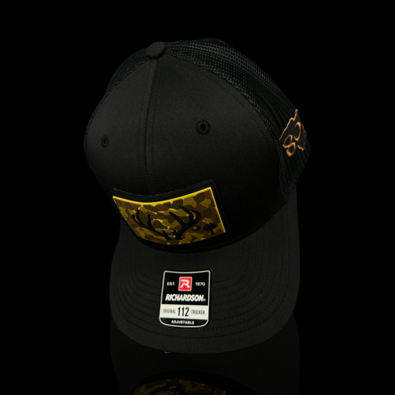 803 Oldscool Camo Antlers Performance Patch Trucker Hat